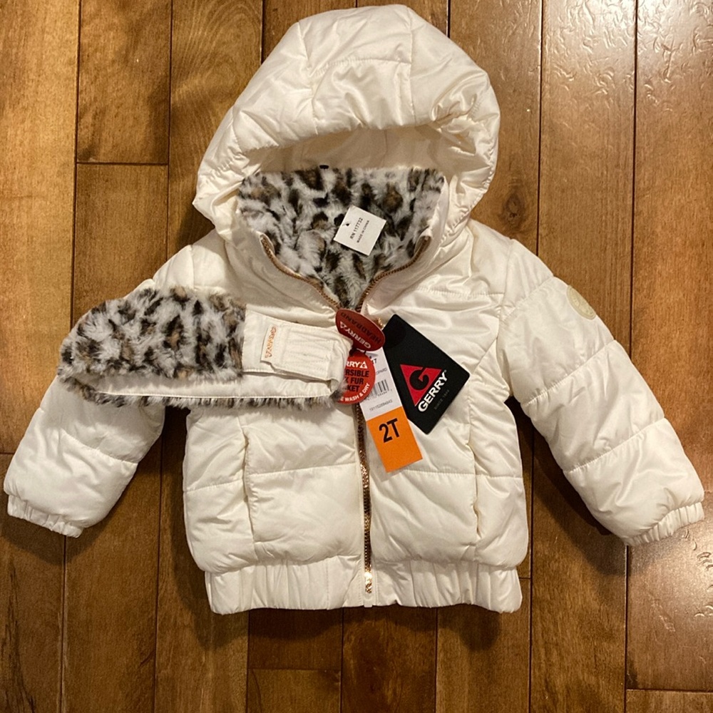GERRY Size: 2T Reversible Winter Coat with Headband White/Leopard Print